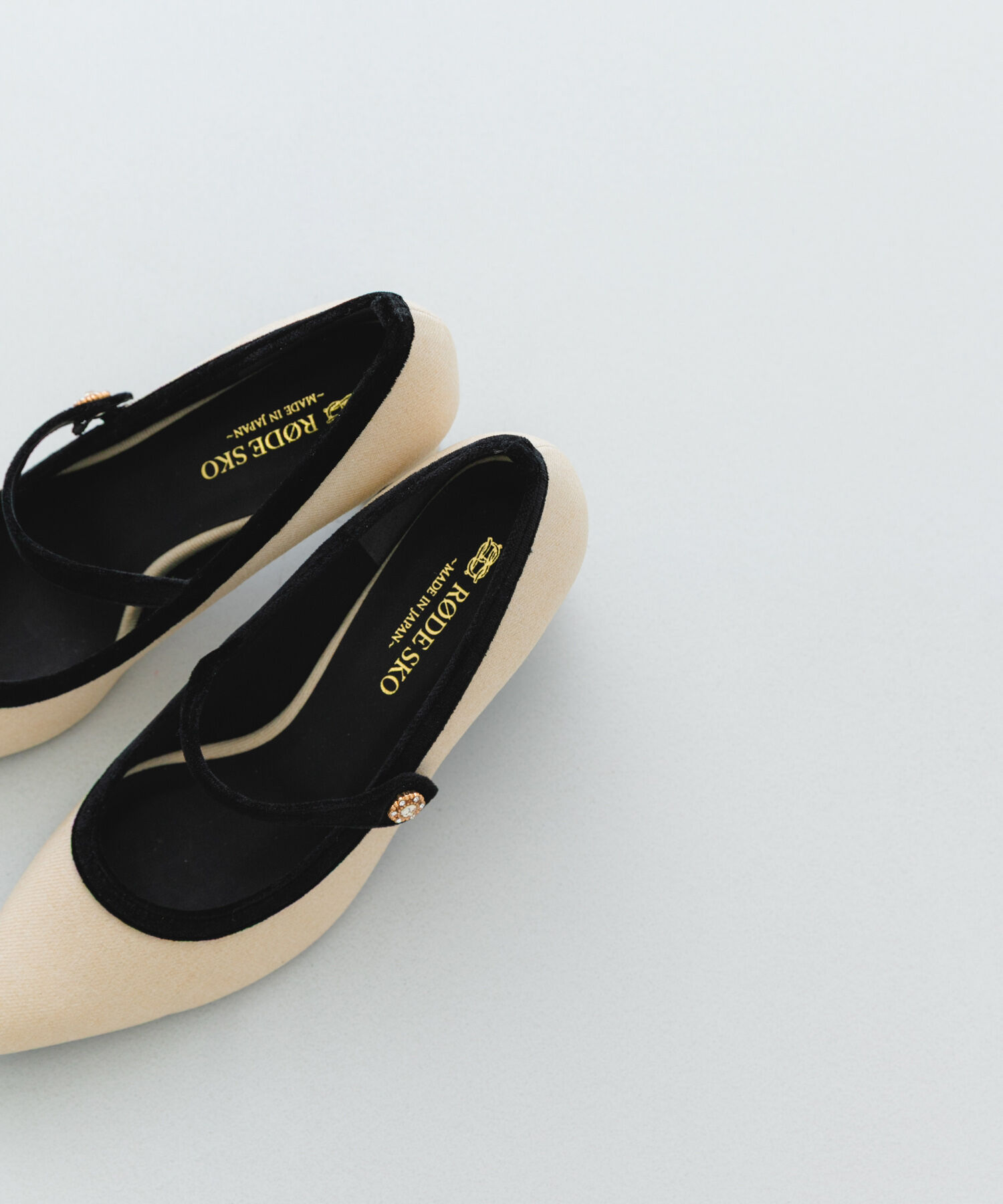 RODE SKO「『MADE IN JAPAN』　チャンキーヒールメリージェーンパンプス」|パンプス|