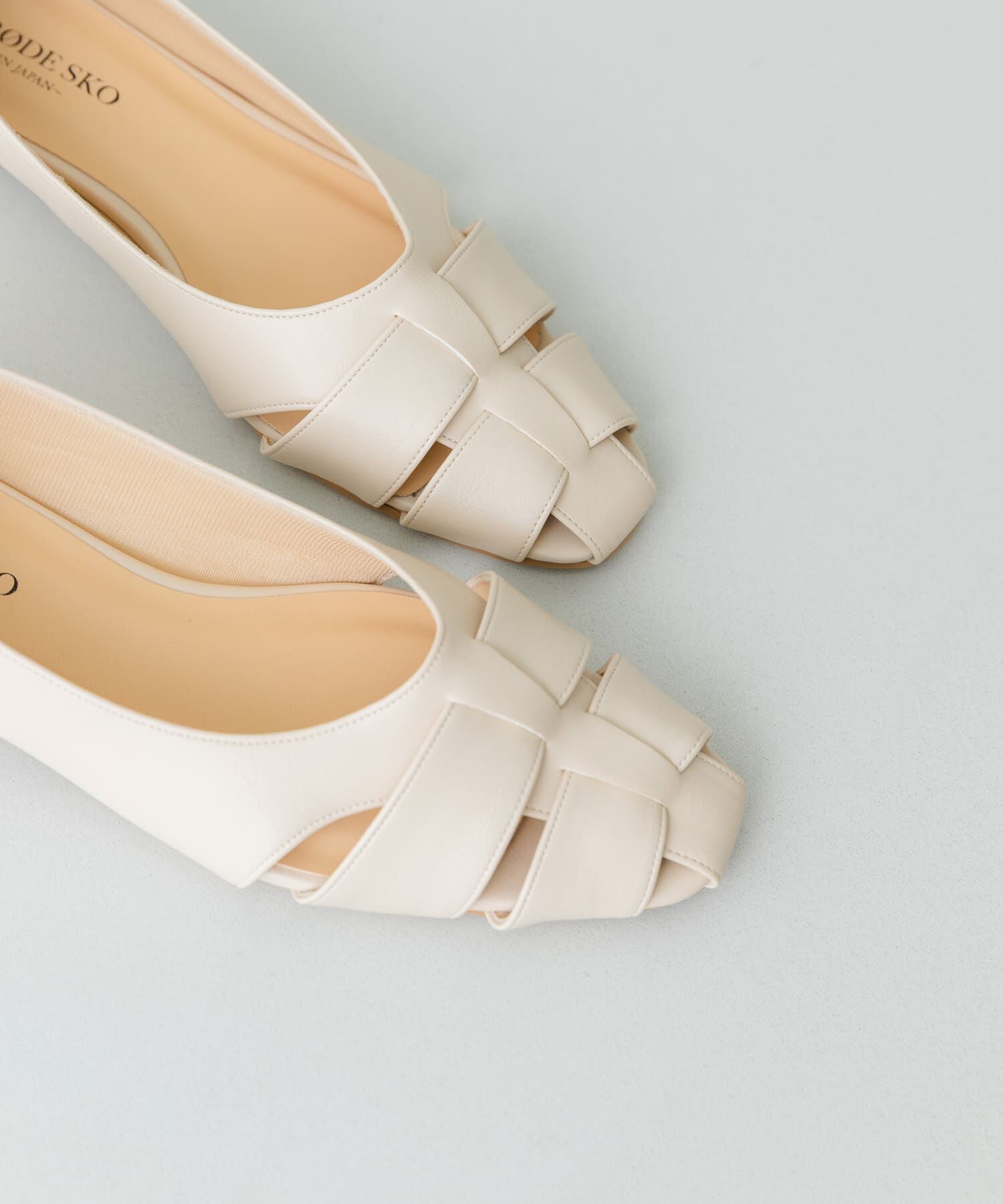 RODE SKO「『MADE IN JAPAN』 1.5センチグルカパンプス」|パンプス|アイボリー