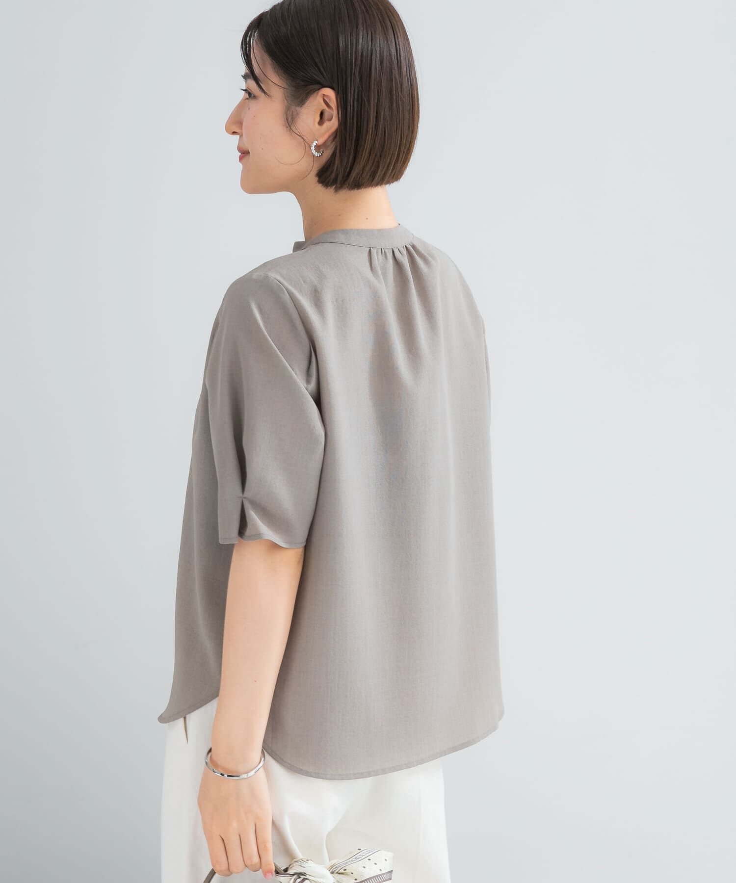 URBAN RESEARCH ROSSO「『UR TECH DRYLUXE』 デザインスリーブブラウス」|シャツ・ブラウス|