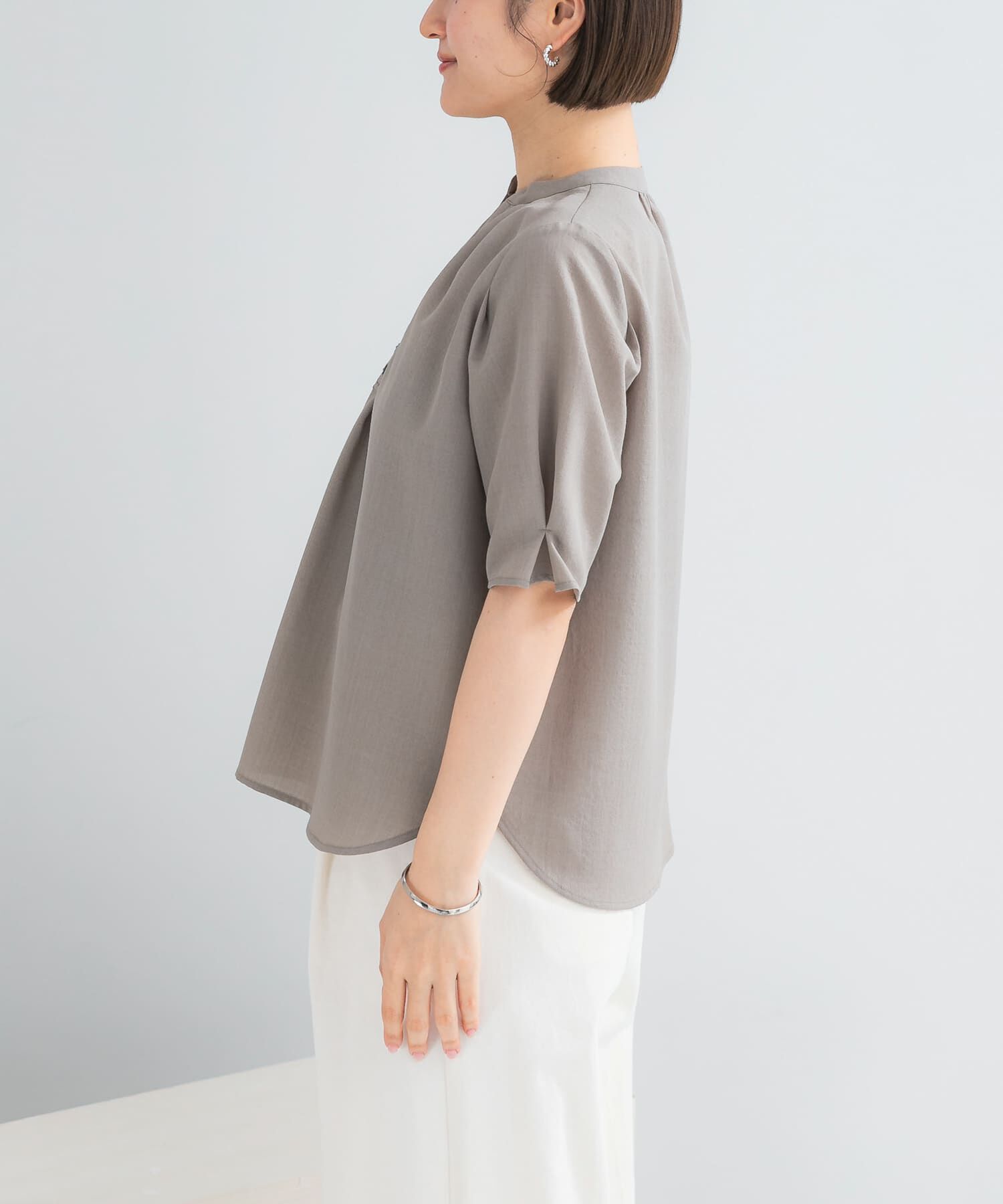 URBAN RESEARCH ROSSO「『UR TECH DRYLUXE』 デザインスリーブブラウス」|シャツ・ブラウス|