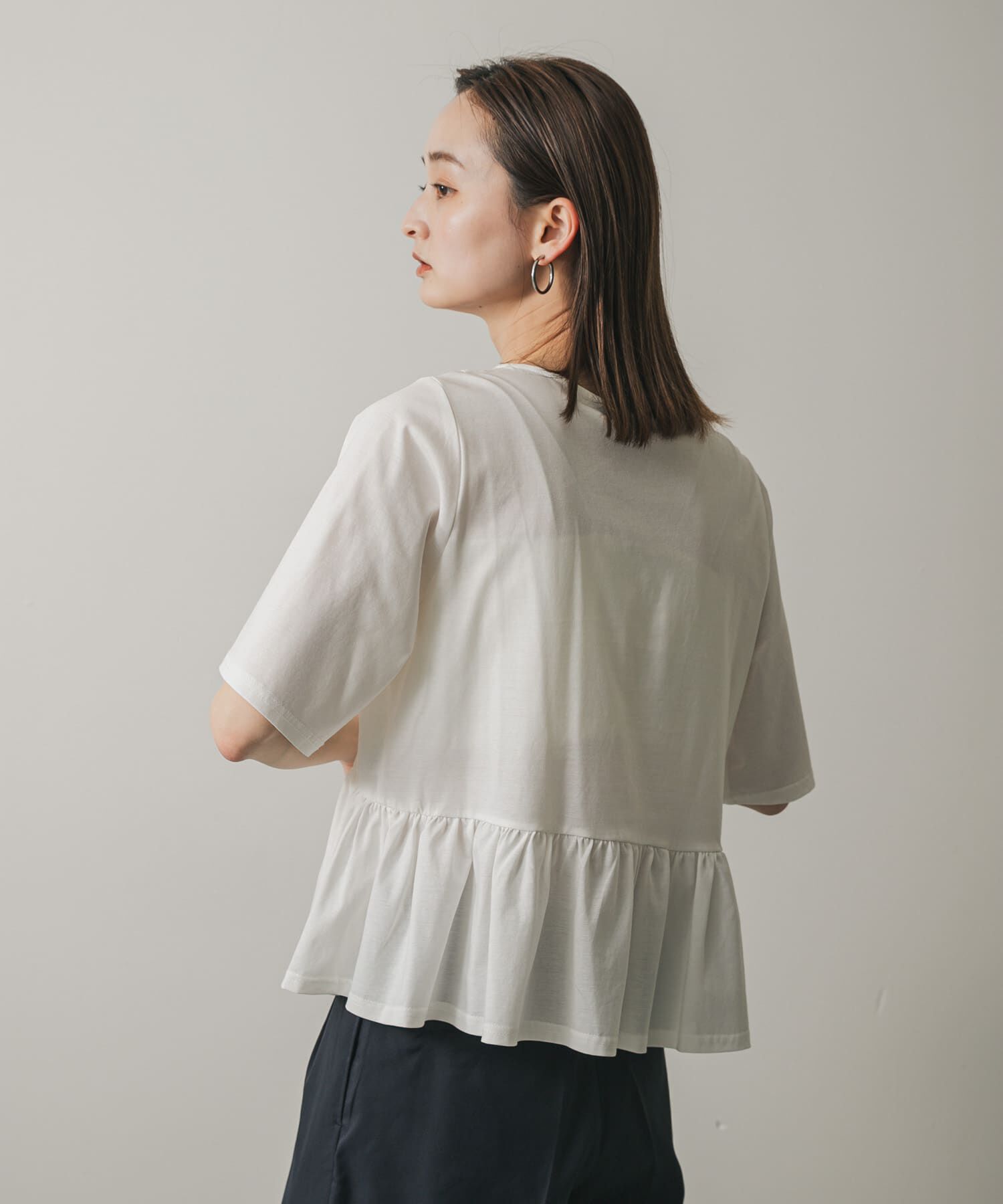 SENSE OF PLACE by URBAN RESEARCH「クルーネックペプラムフリルトップ」|Tシャツ・カットソー|