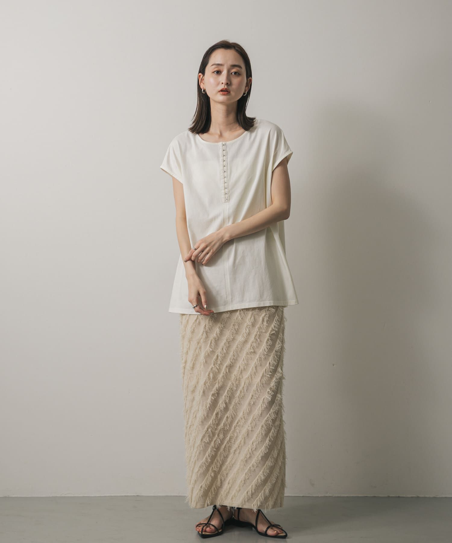 SENSE OF PLACE by URBAN RESEARCH「フロントホックフレンチスリーブカットトップ」|Tシャツ・カットソー|