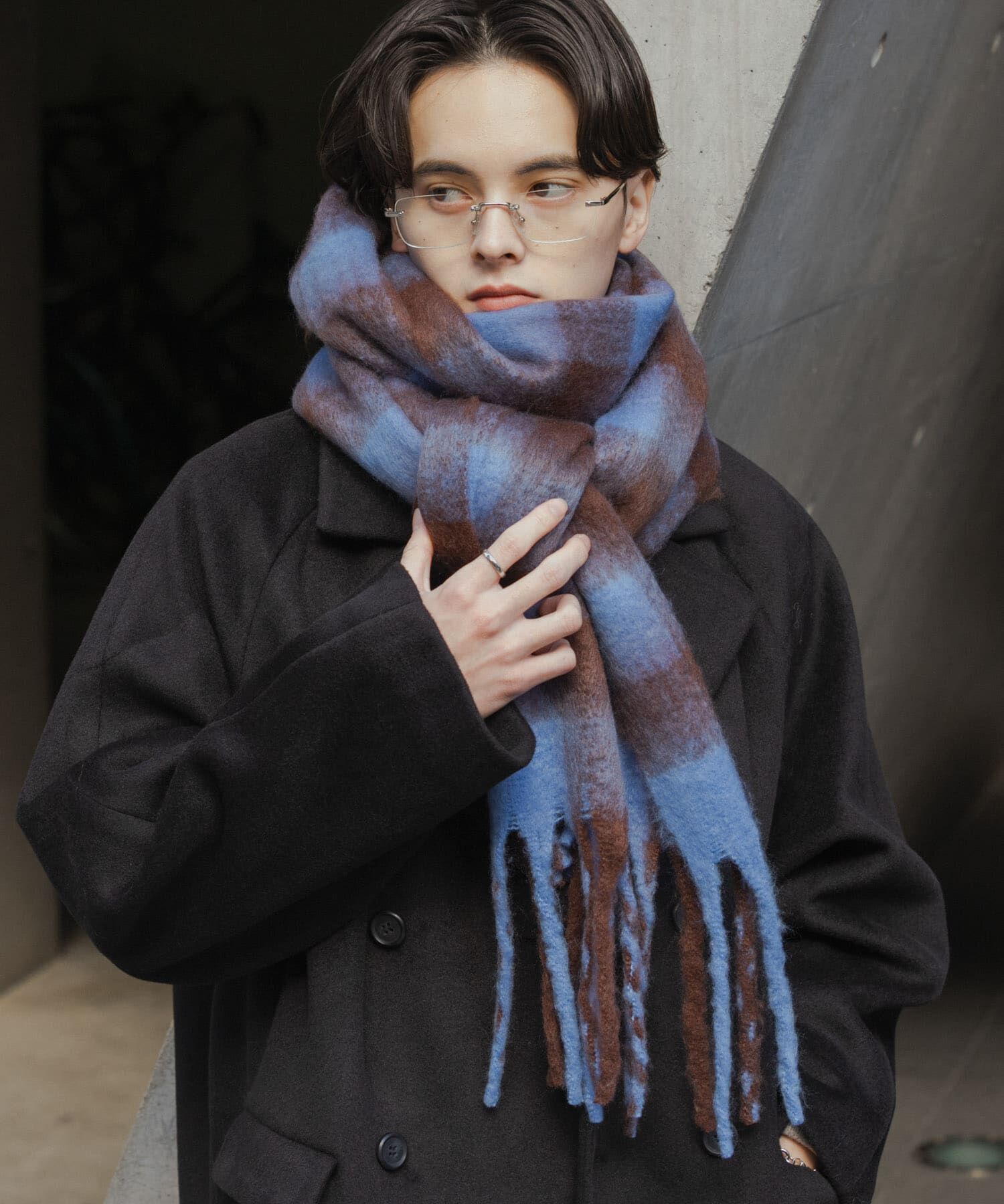 SENSE OF PLACE by URBAN RESEARCH「ブロックチェックボリュームマフラー」|マフラー|ブルー