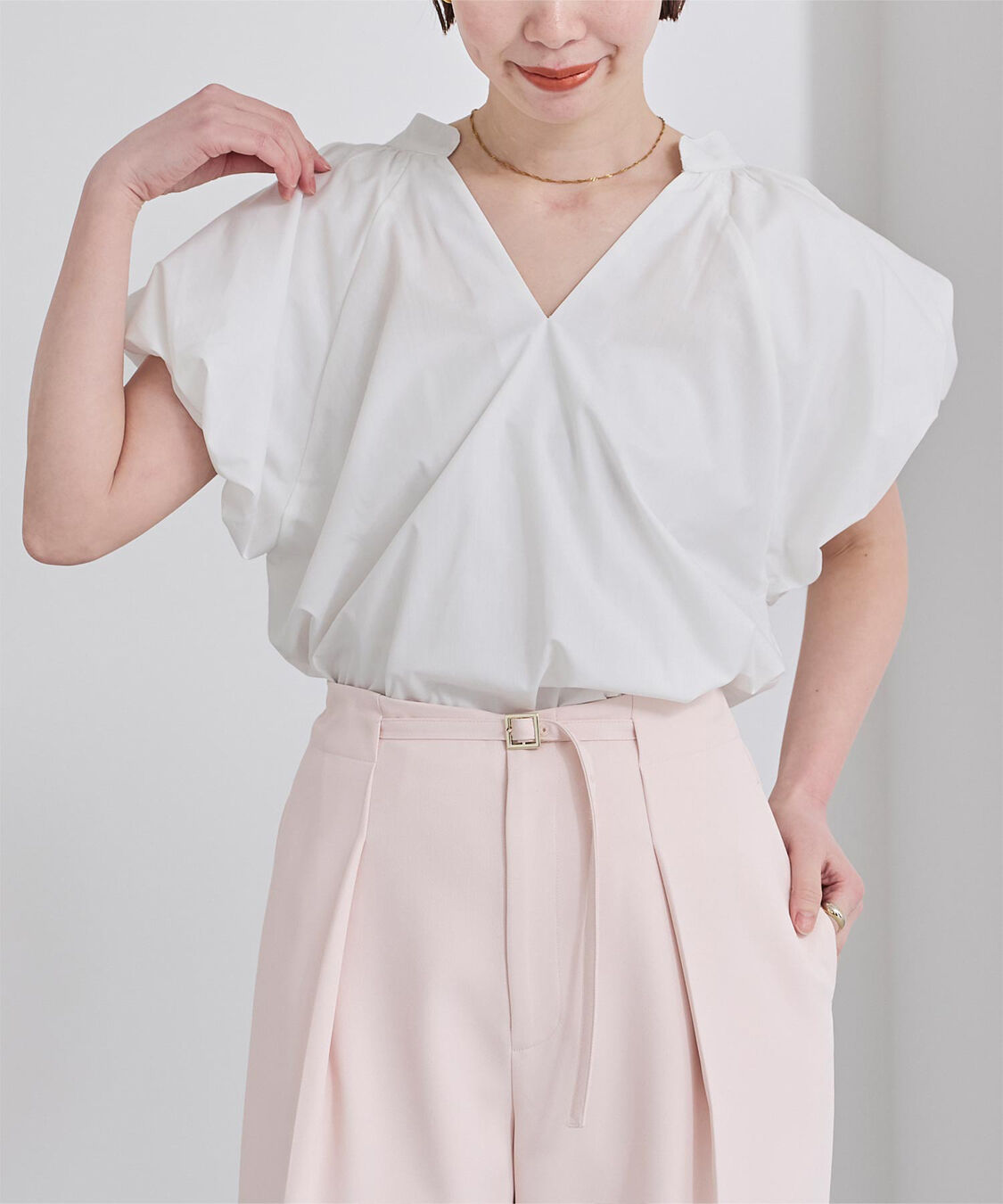 ur's「バルーンデザインキーネックブラウス」|シャツ・ブラウス|ホワイト