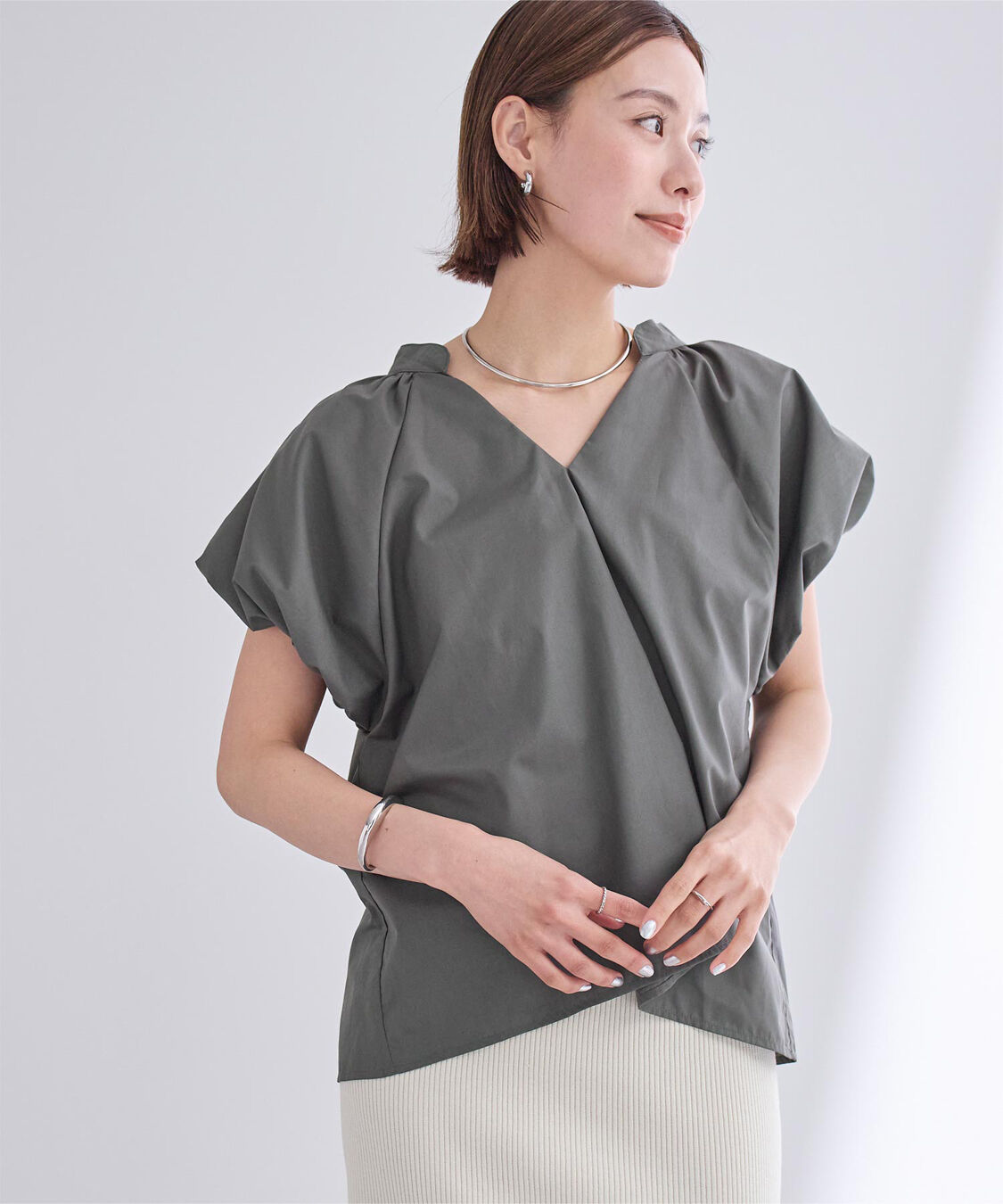 ur's「バルーンデザインキーネックブラウス」|シャツ・ブラウス|