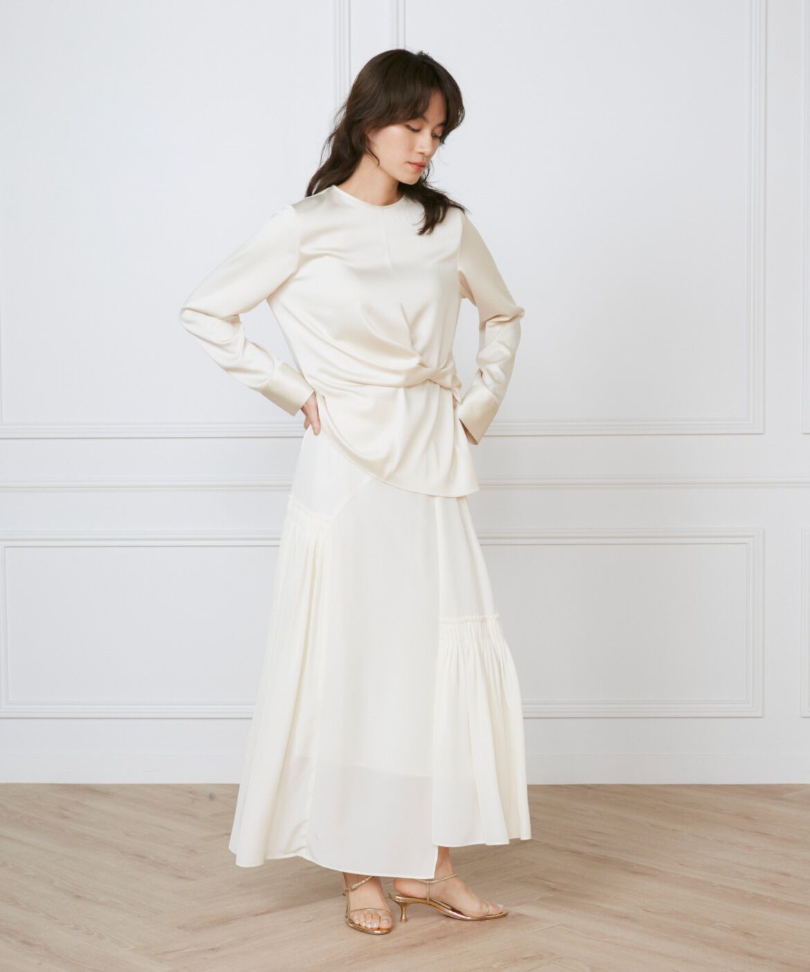 INED「《大きいサイズ》ウエストひねりブラウス《la veille by SUPERIOR CLOSET》」|シャツ・ブラウス|