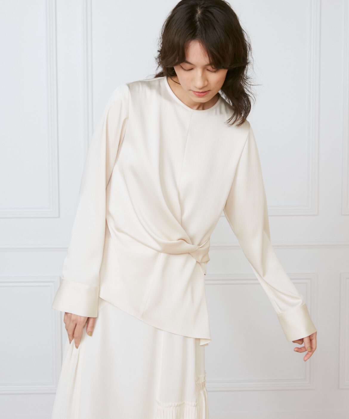 INED「《大きいサイズ》ウエストひねりブラウス《la veille by SUPERIOR CLOSET》」|シャツ・ブラウス|