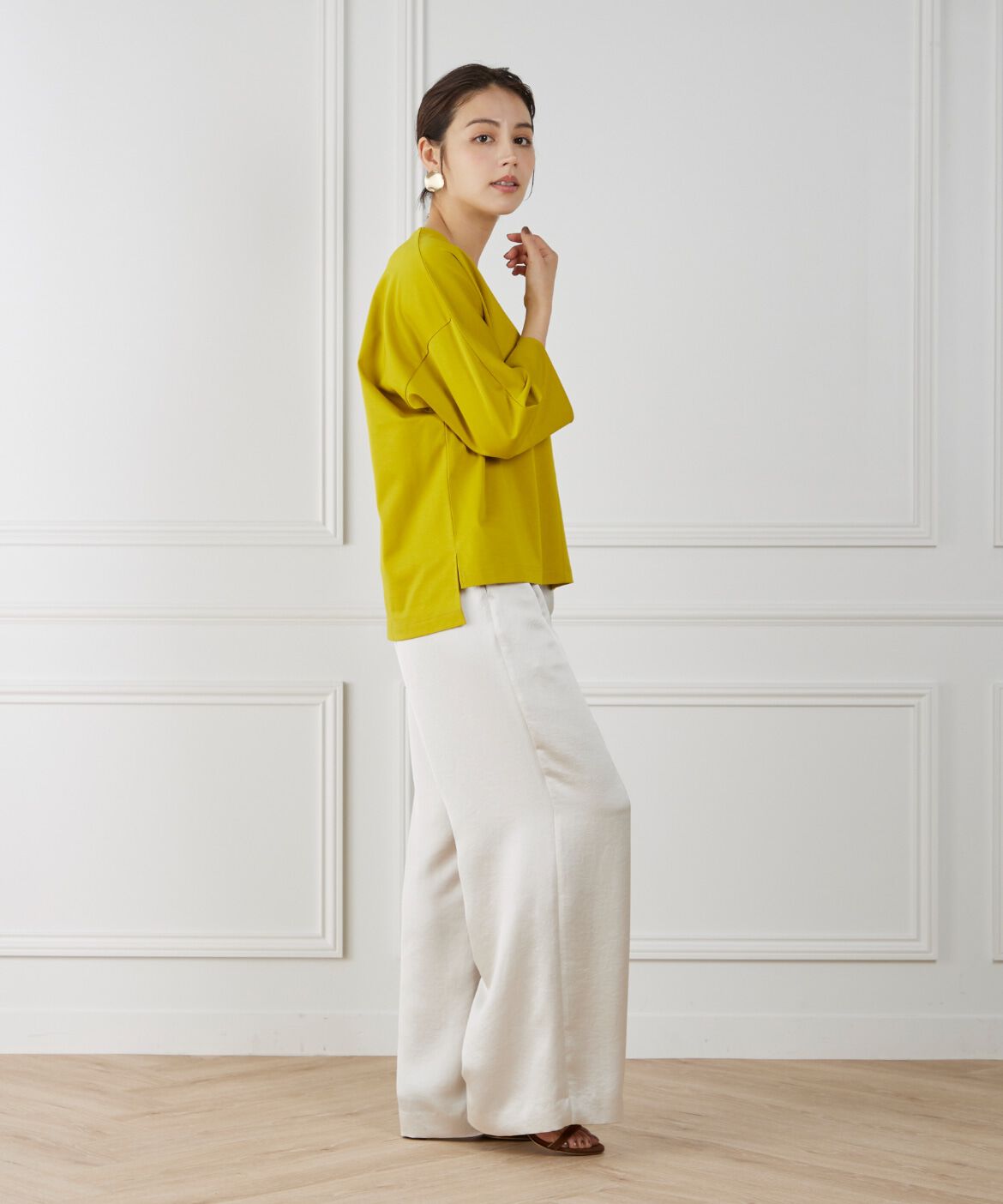 INED「《WEB限定》Vネックドルマンカットソー」|Tシャツ・カットソー|