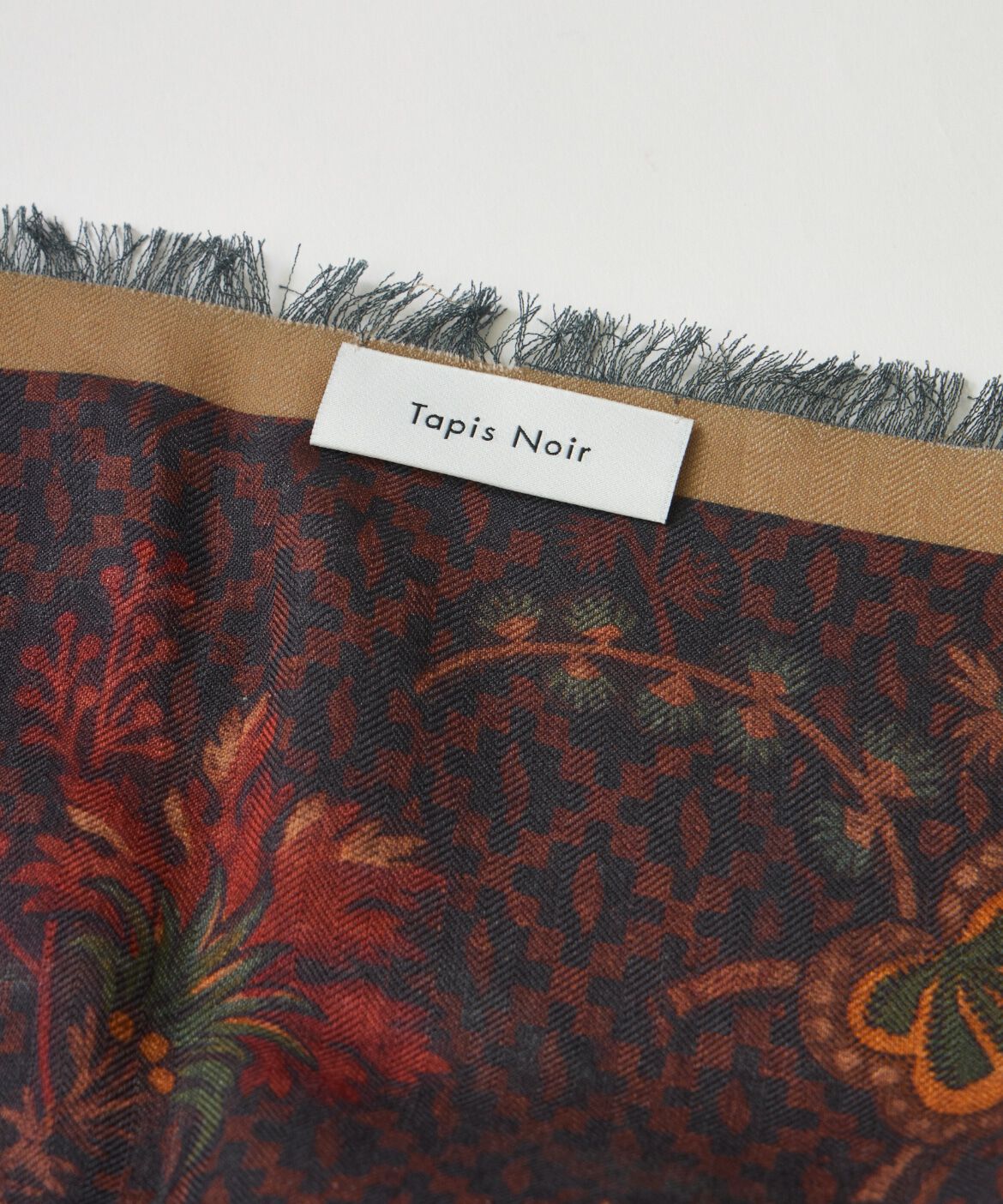 FAVORITE SUKINAMONO「Large Demi Scarf 大判スカーフ《Tapis Noir》」|ストール|