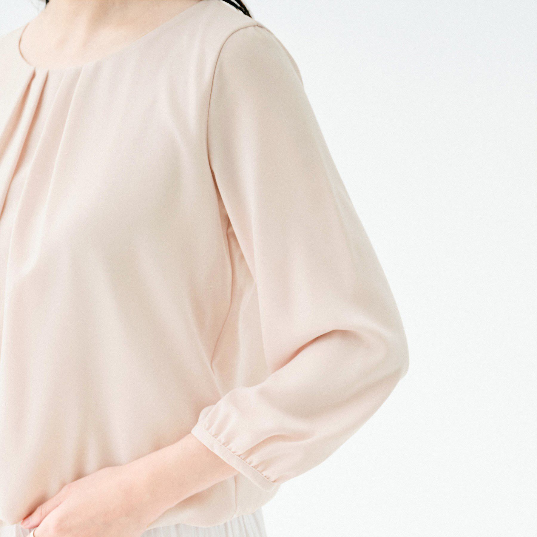 UNTITLED「【透けにくい/ウエストイン見え】タックブラウス」|シャツ・ブラウス|