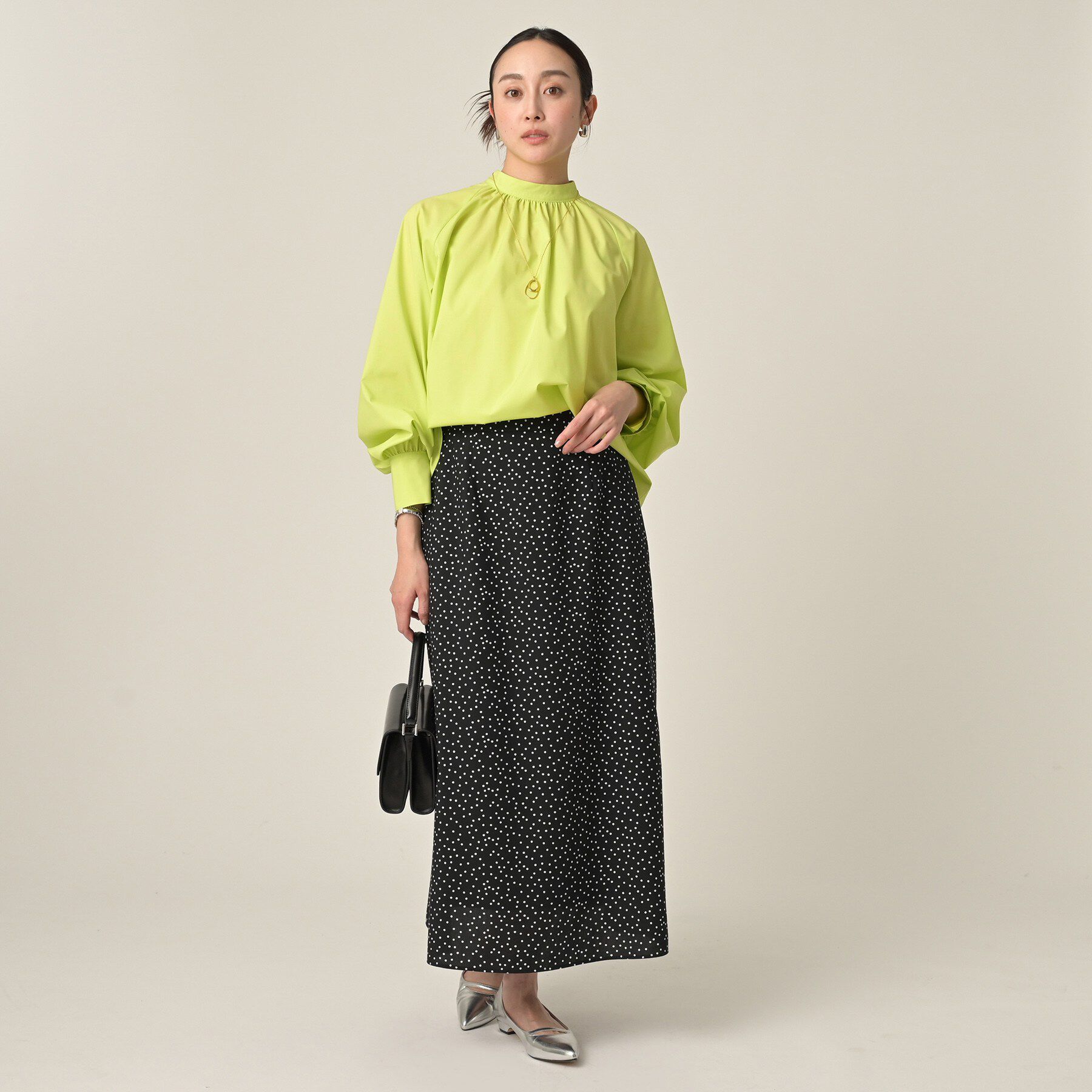 UNTITLED「【洗える/オンオフ使える】タイプライタースタンドネックブラウス」|シャツ・ブラウス|