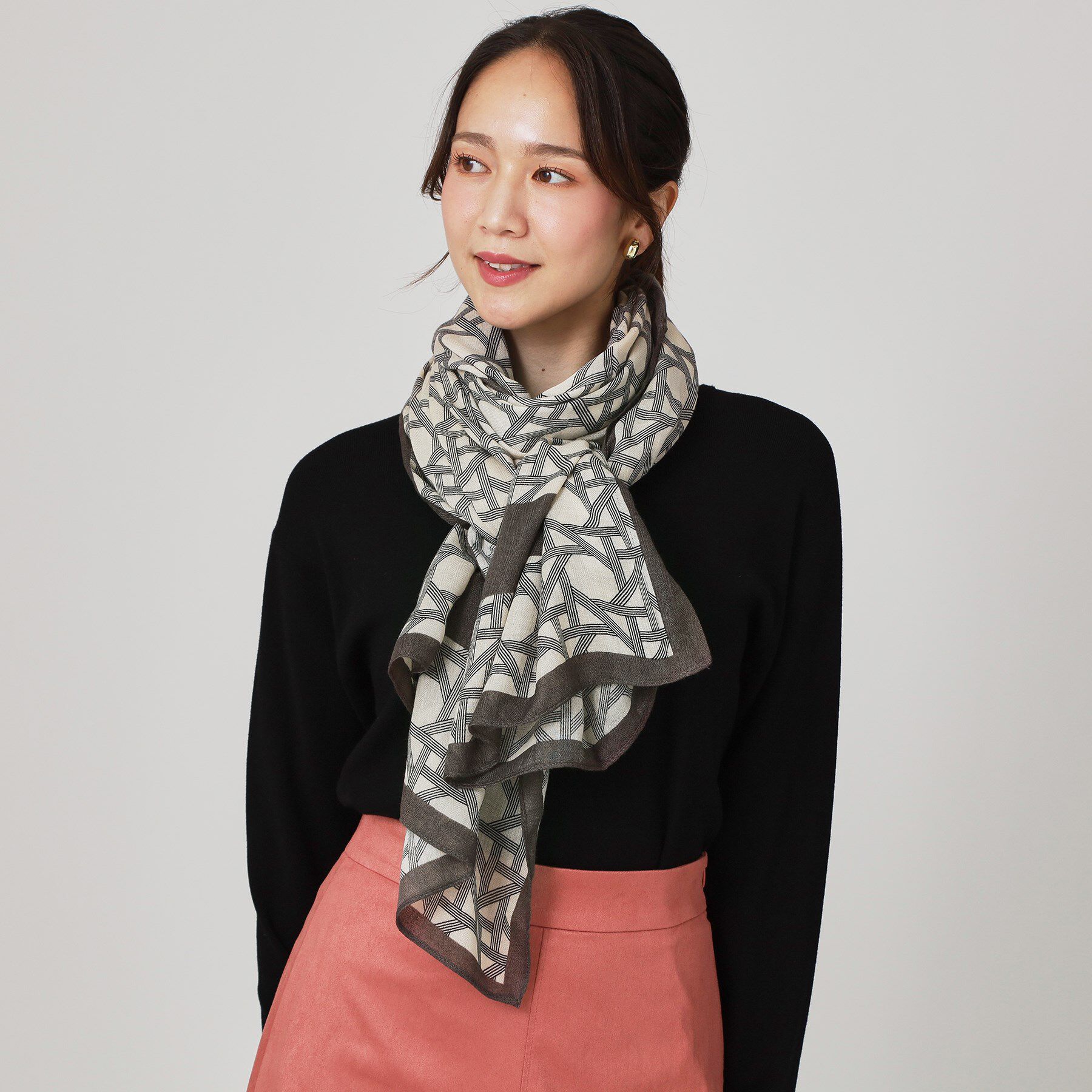 COUP DE CHANCE「大人モードのモノトーンストール／ジオメトリック柄／ロングストール」|ストール|