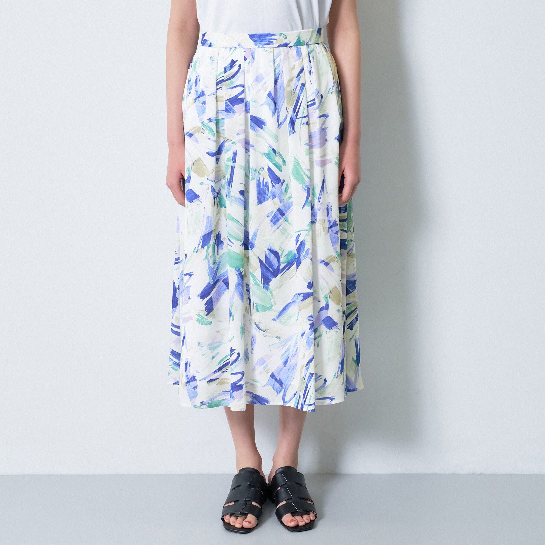 INDIVI「【洗える】リーフ柄タックフレアスカート」|スカート|