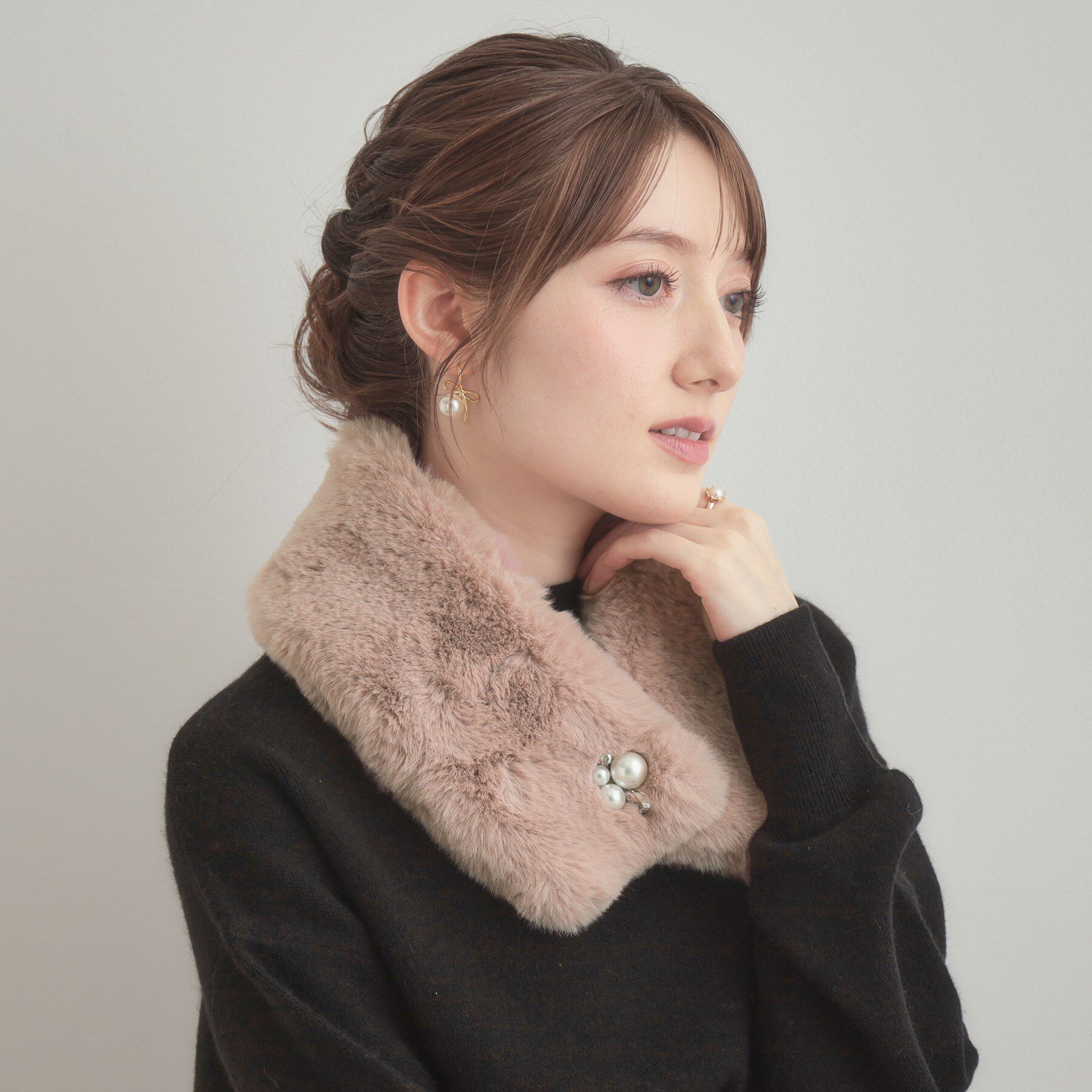 Couture broach「エコファービジューパール調ティペット」|ストール|