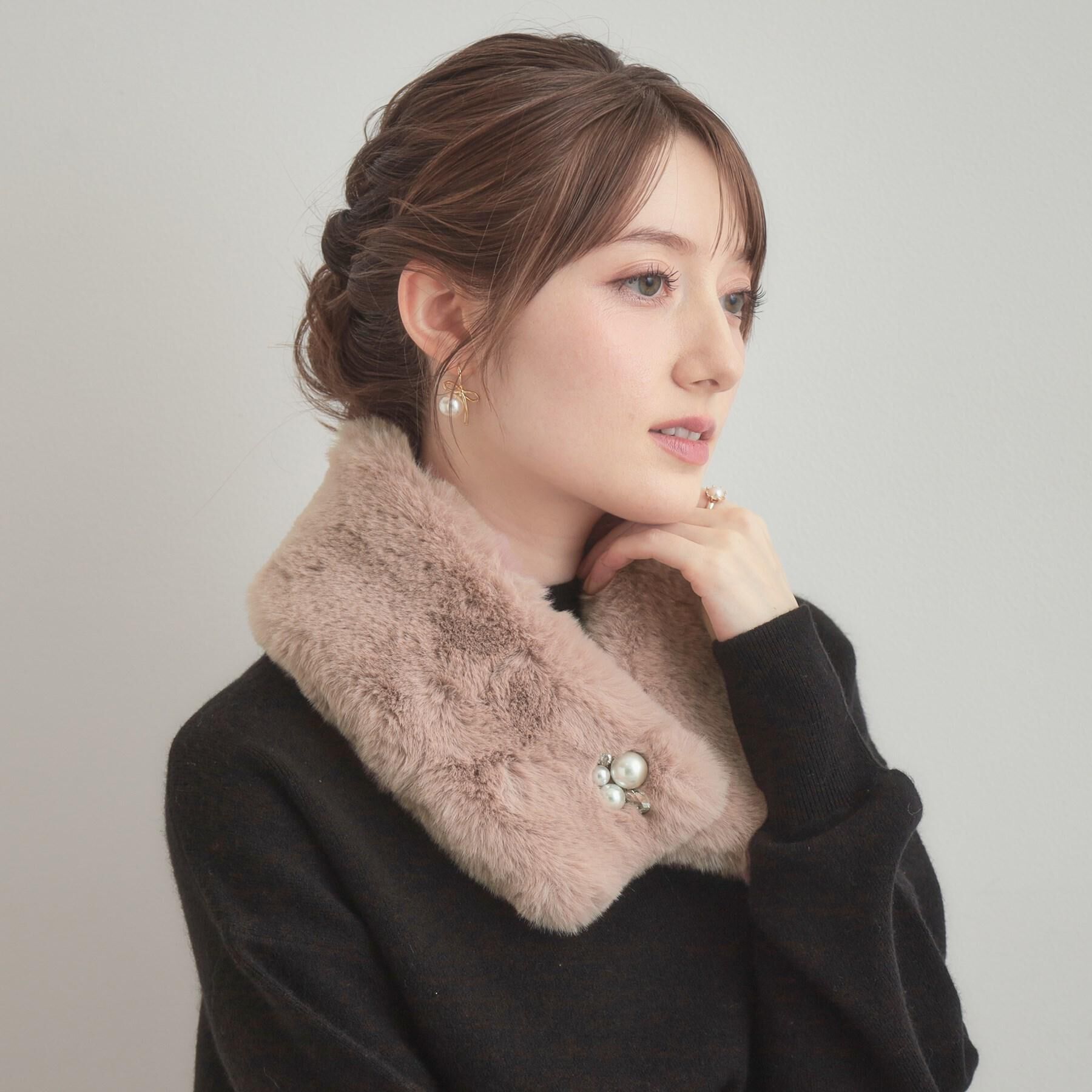 Couture broach「エコファービジューパール調ティペット」|ストール|ピンク(071)