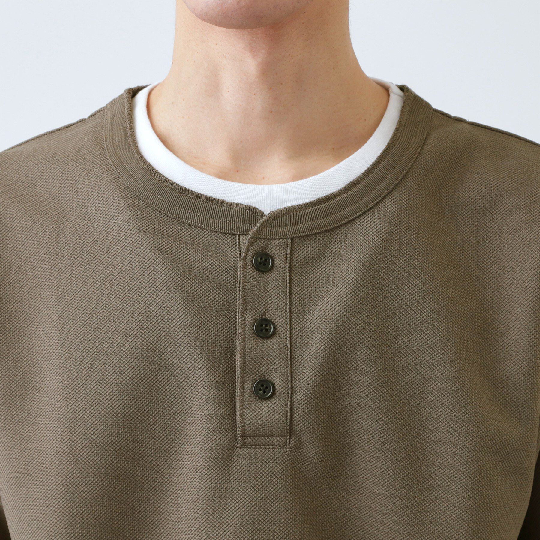 THE SHOP TK「【1枚でちゃんとして見える】ヘンリーネック レイヤード風 半袖Tシャツ 洗濯機OK」|Tシャツ・カットソー|