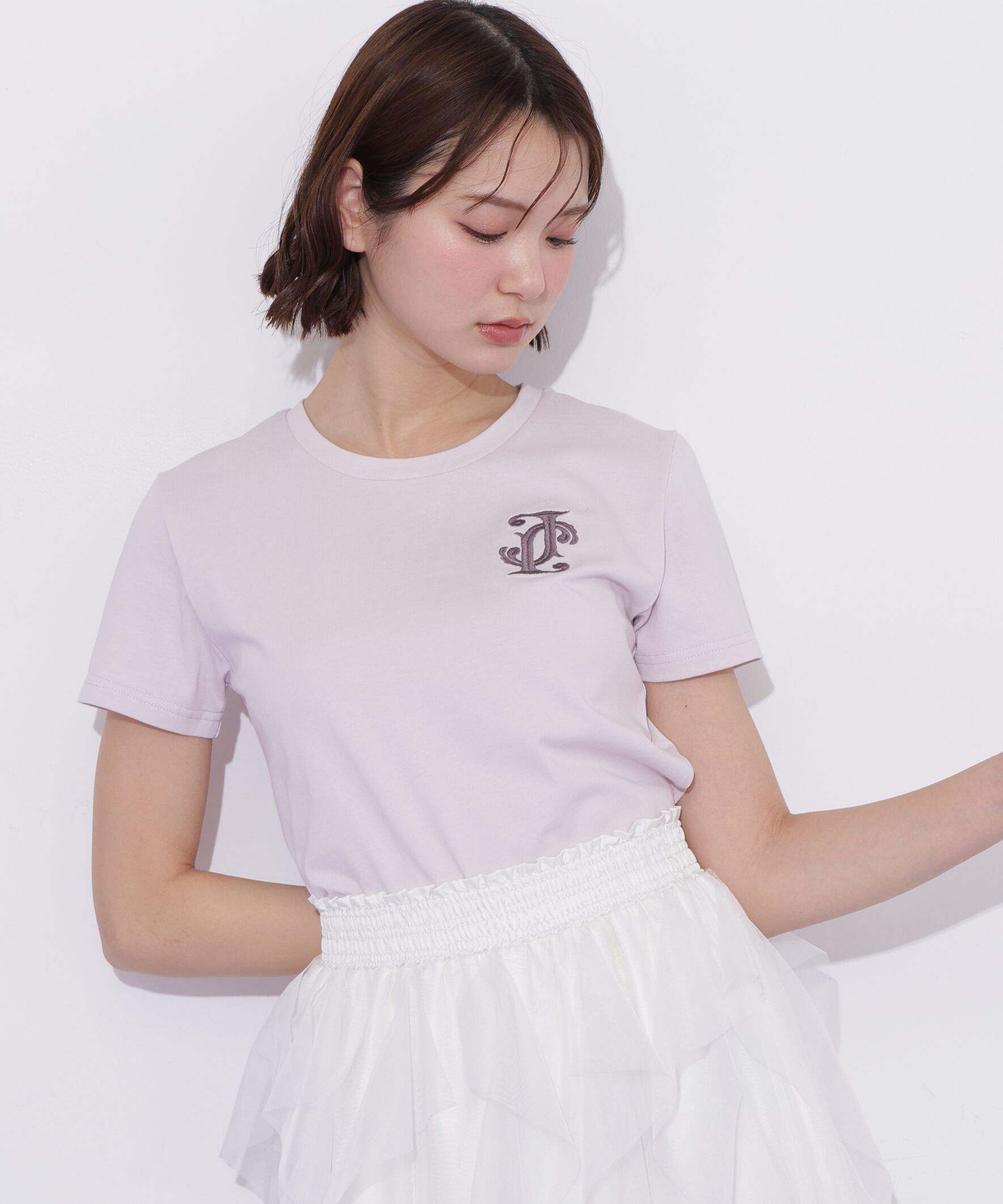  「クロスJモチーフ刺繍ロゴTシャツ」|Tシャツ・カットソー|