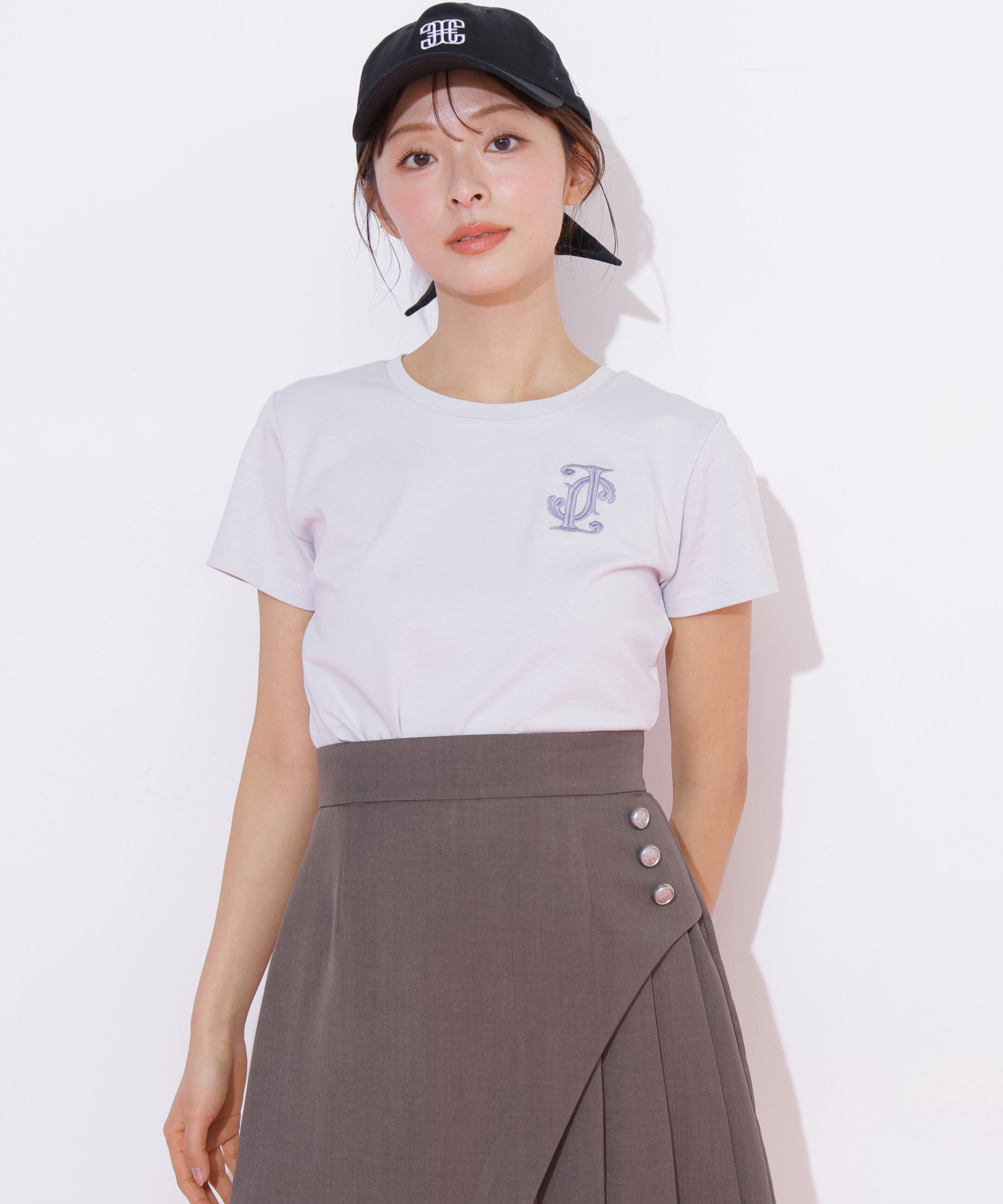  「クロスJモチーフ刺繍ロゴTシャツ」|Tシャツ・カットソー|