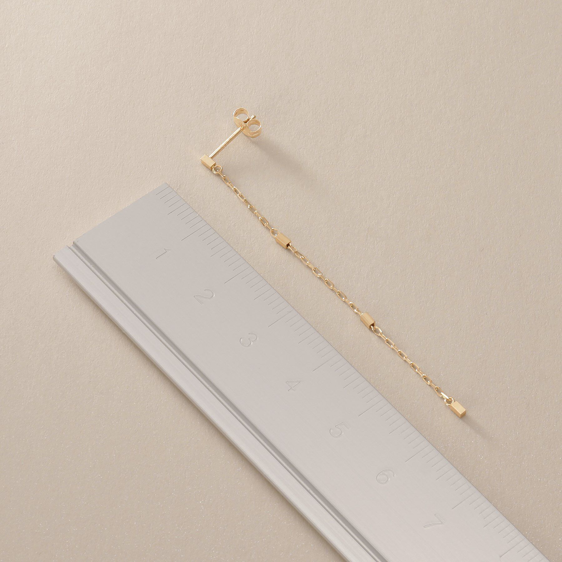 COCOSHNIK「K10スクエアビーズチェーン スタッドピアス」|ピアス|