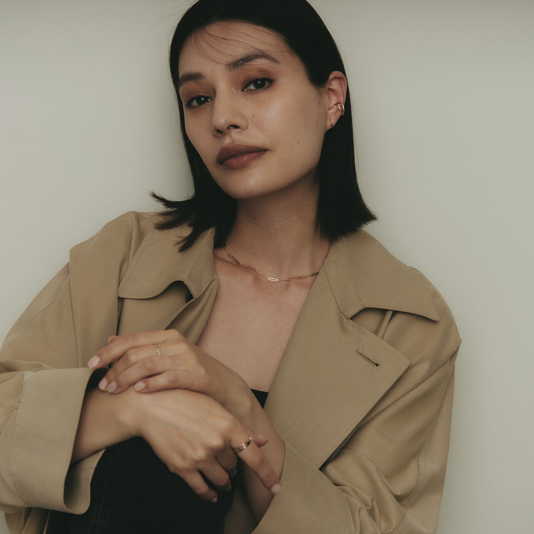 COCOSHNIK「K10フォークドループ イヤーカフ」|イヤリング|