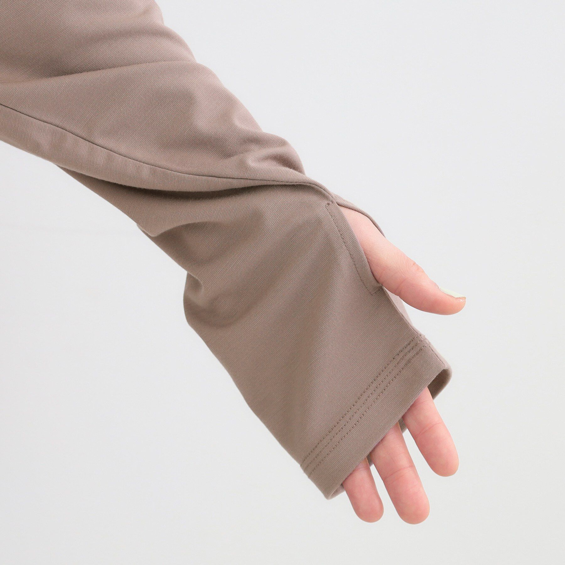 SHOO･LA･RUE「【S-LL/UV】手の甲まで隠れる 指穴付き とろみVネックカーディガン」|カーディガン|