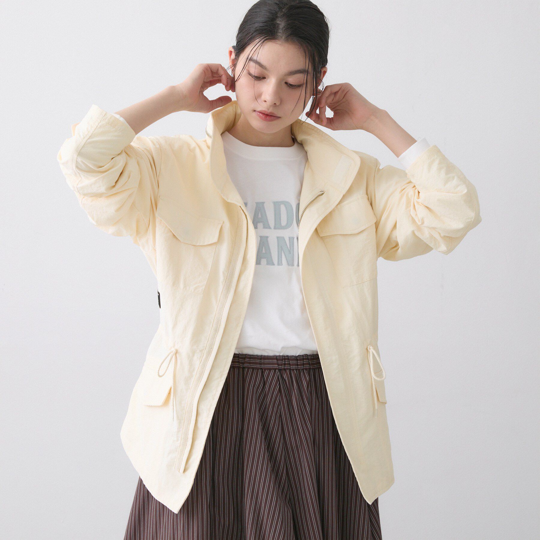 Dessin「【ユニセックス/撥水/2WAY】ライトジャケット」|ブルゾン・スタジャン|ホワイト(002)