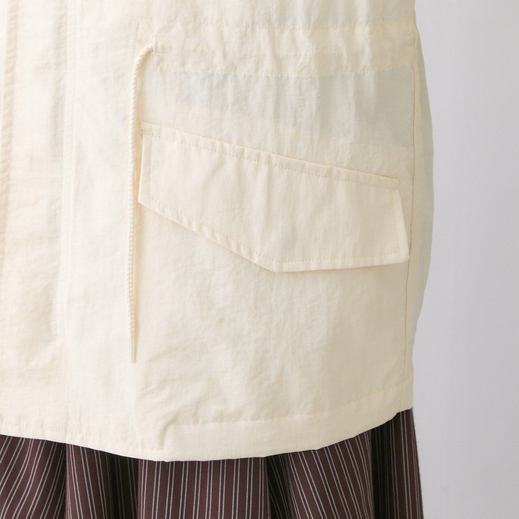 Dessin「【ユニセックス/撥水/2WAY】ライトジャケット」|ブルゾン・スタジャン|