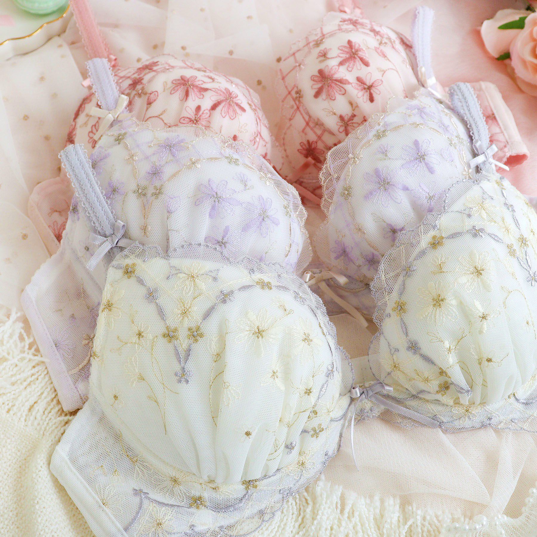 Risa Magli「コニー ブラジャー　（E-F）　＜リサマリ ミラクル谷間ブラ＞」|インナー|