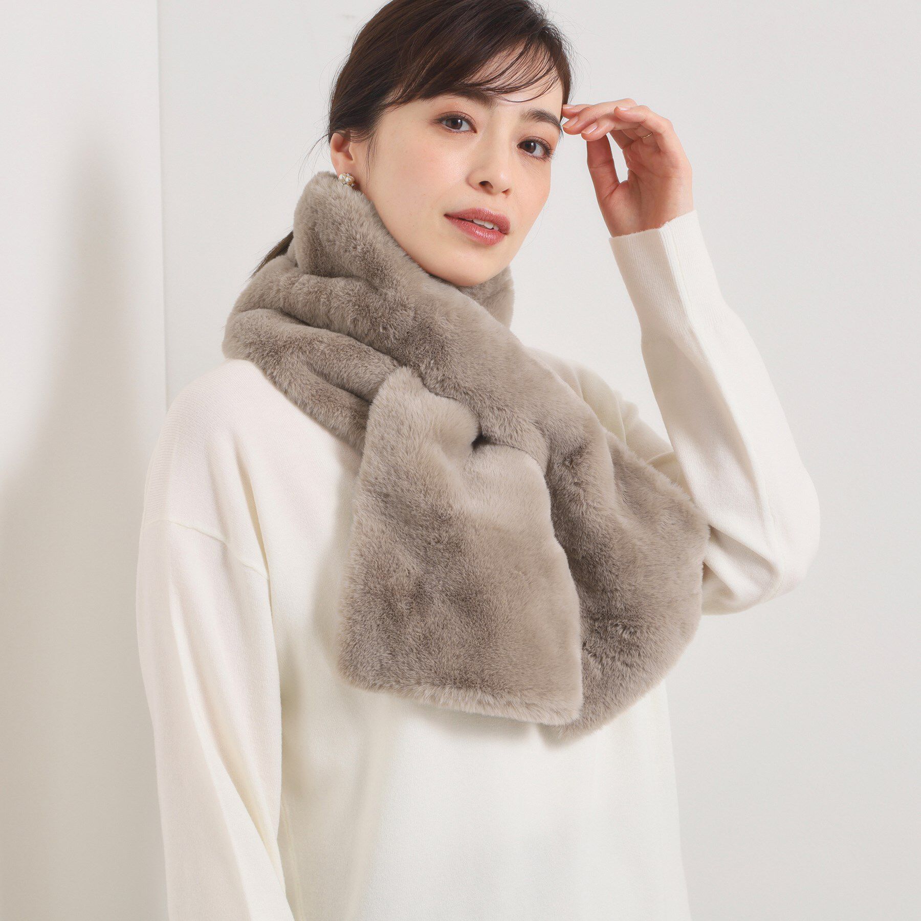 ITS&rsquo;DEMO「【手洗い可】ボリュームフェイクファーマフラー」|ストール|