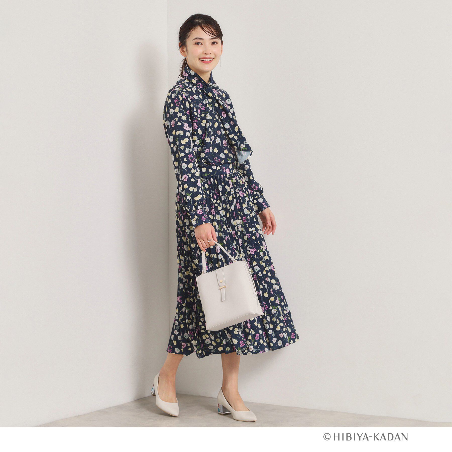 ITS&rsquo;DEMO「【ITS&rsquo;DEMO &times; HIBIYA－KADAN】楊柳ボウタイブラウス」|シャツ・ブラウス|