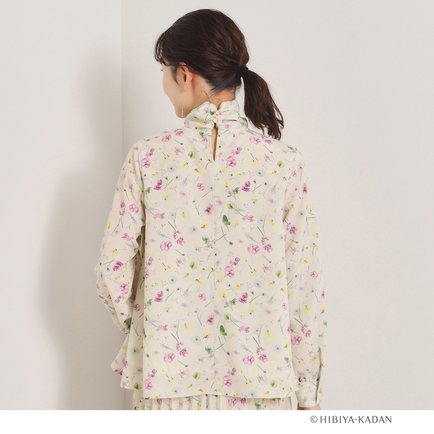 ITS&rsquo;DEMO「【ITS&rsquo;DEMO &times; HIBIYA－KADAN】楊柳ボウタイブラウス」|シャツ・ブラウス|