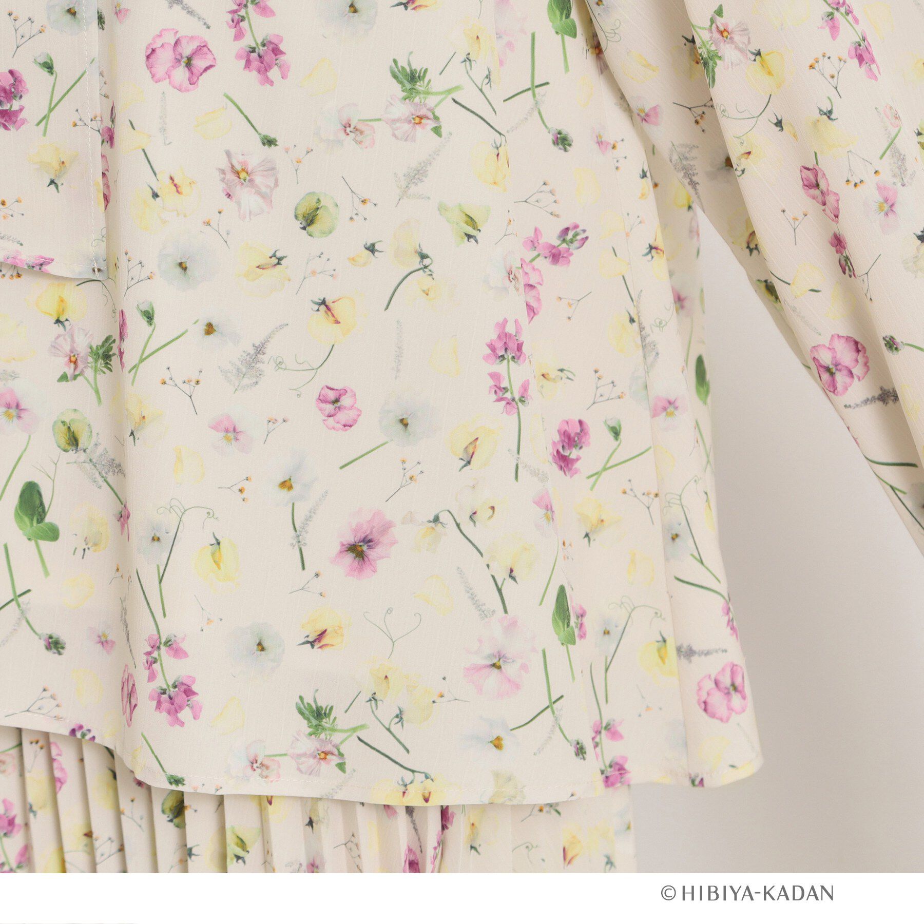 ITS&rsquo;DEMO「【ITS&rsquo;DEMO &times; HIBIYA－KADAN】楊柳ボウタイブラウス」|シャツ・ブラウス|