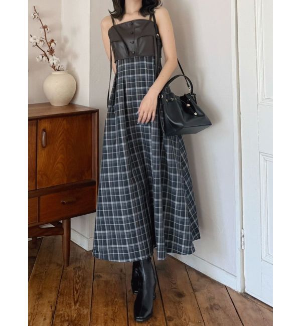 MERCURYDUO「フェイクレザービスチェドッキングキャミワンピース」|ワンピース|