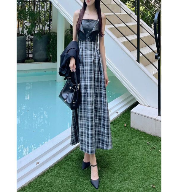 MERCURYDUO「フェイクレザービスチェドッキングキャミワンピース」|ワンピース|