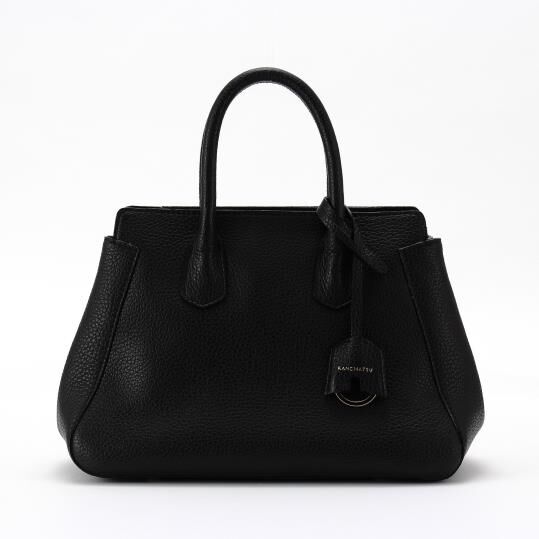 銀座かねまつ「RM26002PS1 【本革】ショルダーバッグ」|ショルダー・メッセンジャー|ブラック