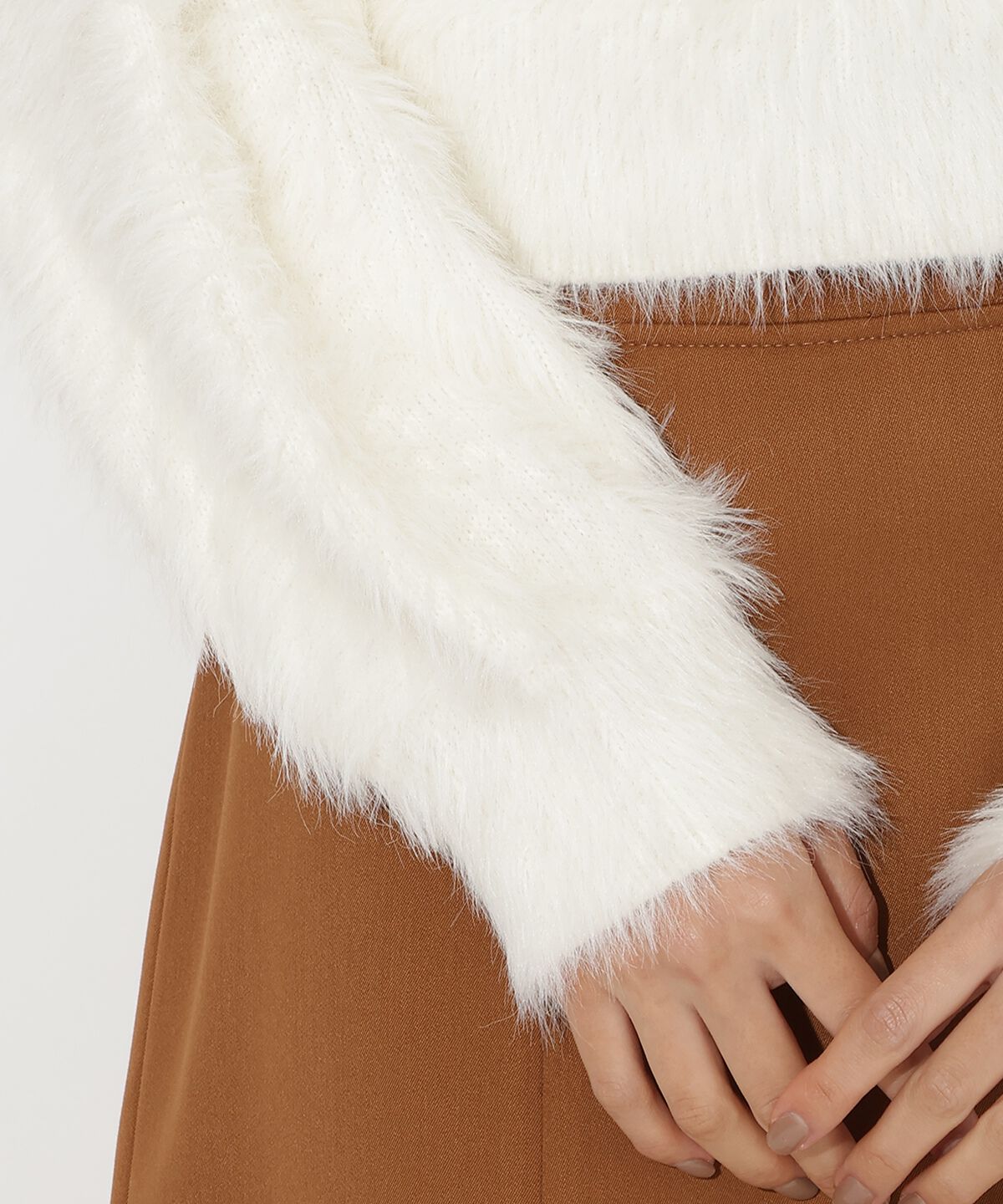 アンドクチュール「ビジューフェザーニットプルオーバー」|ニット・セーター|