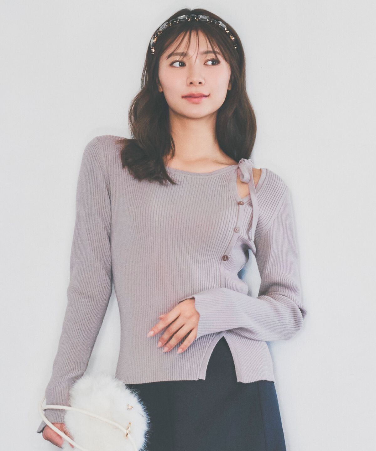 アンドクチュール「アシメリボンスリットプルオーバー」|ニット・セーター|カーキ