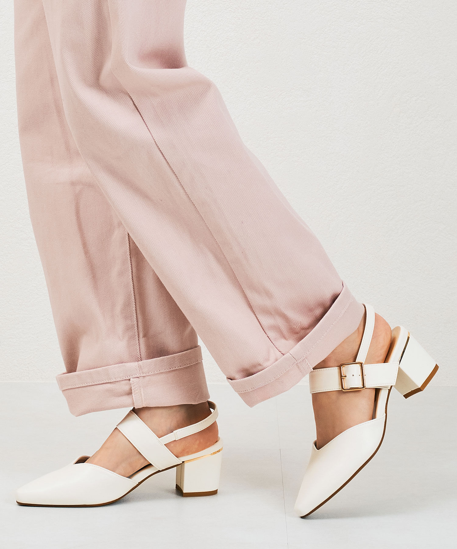 ORiental TRaffic「【アウトレット価格】バックベルトパンプス/41180」|パンプス|OFF-WHITE