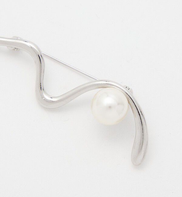 UNITED ARROWS green label relaxing「ウェーブ&フェイクパール ブローチ」|ブローチ・コサージュ|