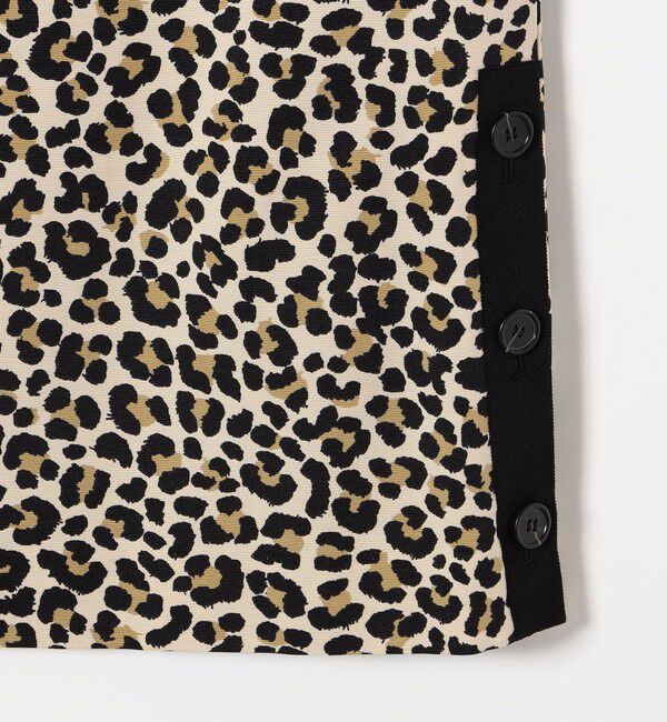 quaranciel「quaranciel:〈手洗い可能〉アニマル サイドボタン Vネック ワンピース」|ワンピース|