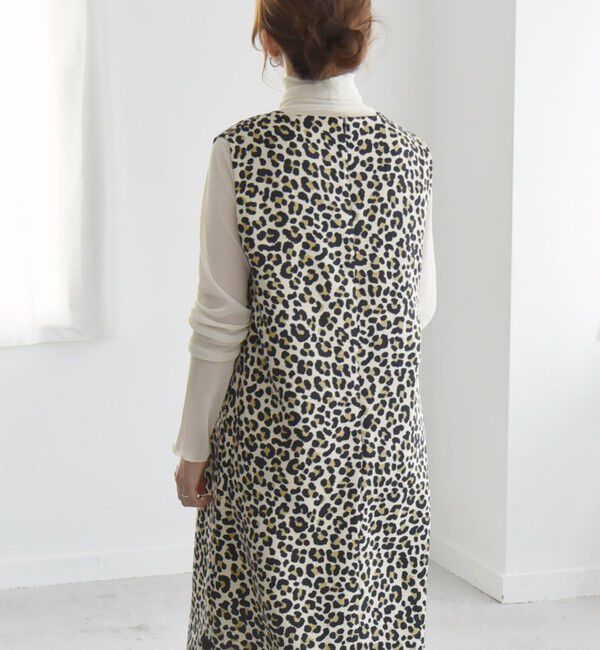 quaranciel「quaranciel:〈手洗い可能〉アニマル サイドボタン Vネック ワンピース」|ワンピース|