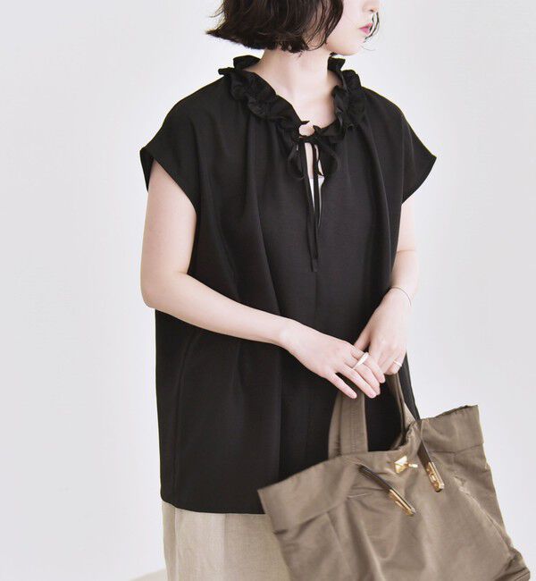 quaranciel「《追加予約》quaranciel:〈洗濯機可能〉フリルカラー リボン フレンチスリーブ ブラウス」|シャツ・ブラウス|