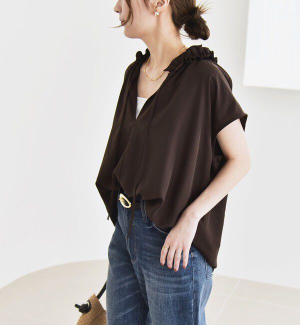 quaranciel「《追加予約》quaranciel:〈洗濯機可能〉フリルカラー リボン フレンチスリーブ ブラウス」|シャツ・ブラウス|