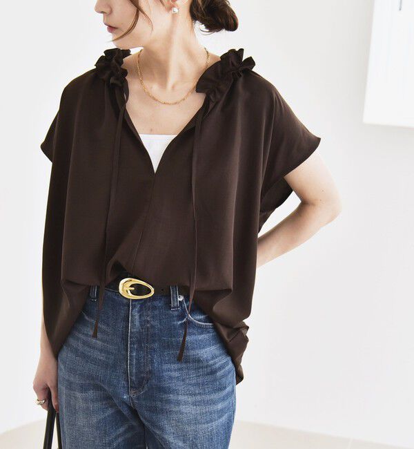 quaranciel「《追加予約》quaranciel:〈洗濯機可能〉フリルカラー リボン フレンチスリーブ ブラウス」|シャツ・ブラウス|