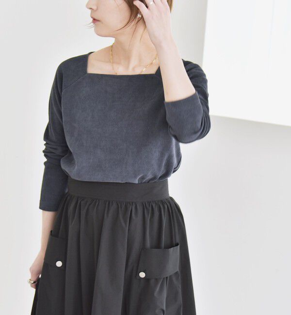 quaranciel「quaranciel:〈洗濯機可能〉ポリエステル ベロア スクエア ネック プルオーバー」|Tシャツ・カットソー|