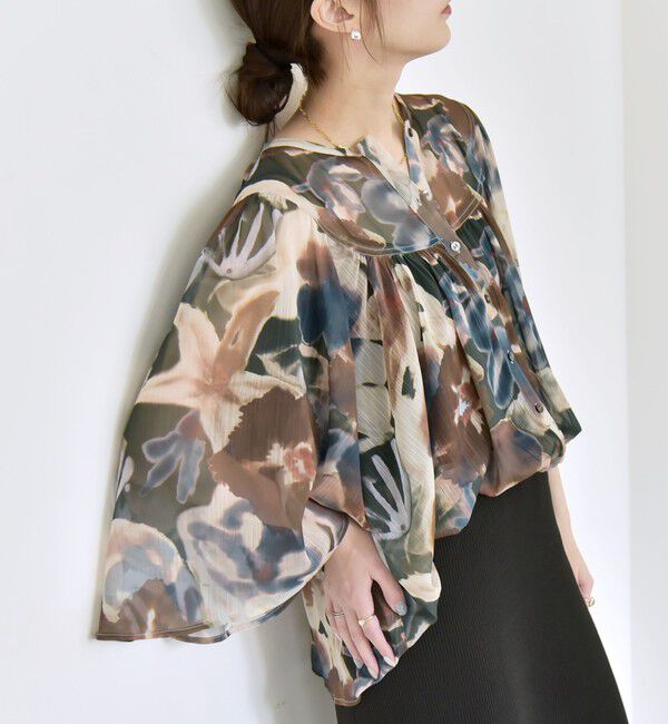 quaranciel「quaranciel:〈洗濯機可能〉シアー フラワー プリント ノーカラー ヨーク シャツ ブラウス」|シャツ・ブラウス|