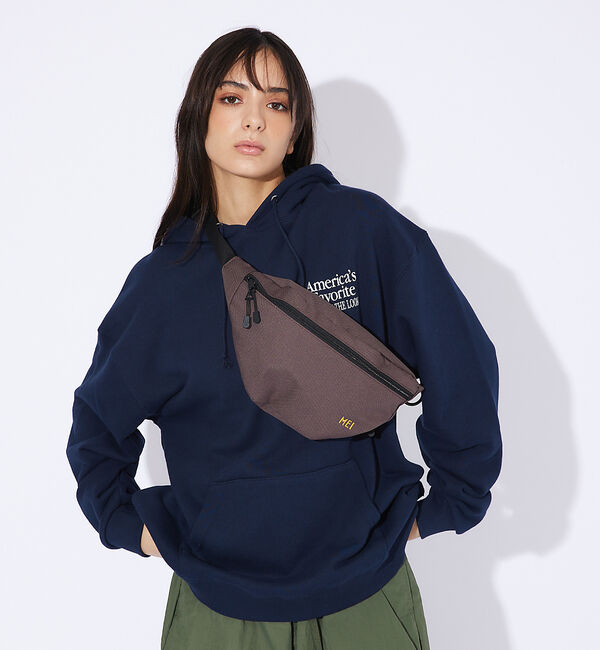 ABAHOUSE「【MEI / メイ】ロゴ刺繍-STANDARD MOON SHOULDER」|ショルダー・メッセンジャー|ブラウン