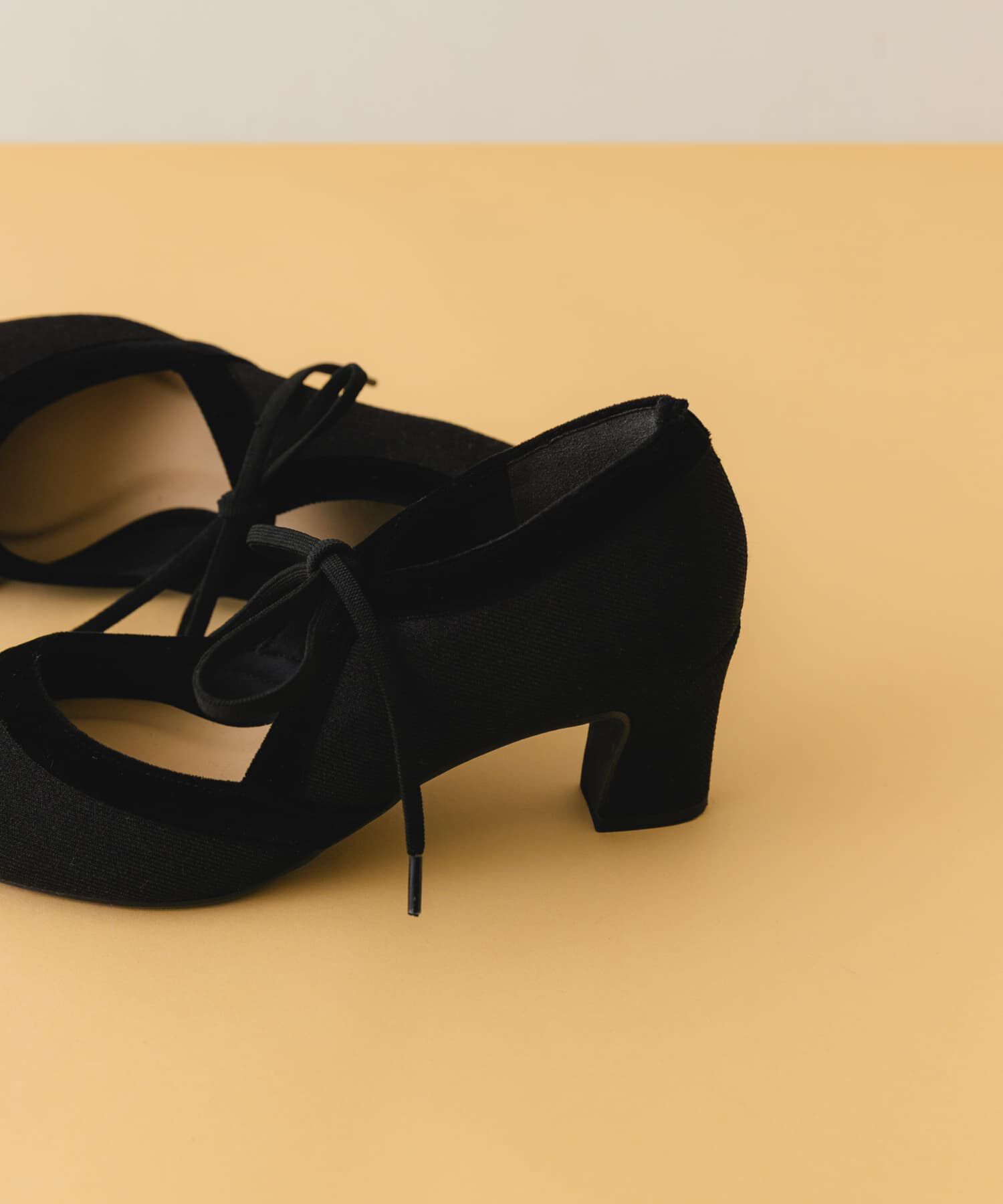 RODE SKO「『MADE IN JAPAN』チャンキーヒールリボンパンプス」|パンプス|