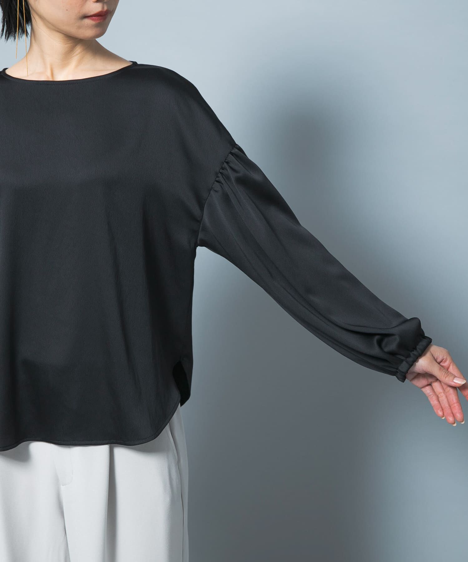 URBAN RESEARCH ROSSO「ハンマーサテンギャザーブラウス」|シャツ・ブラウス|