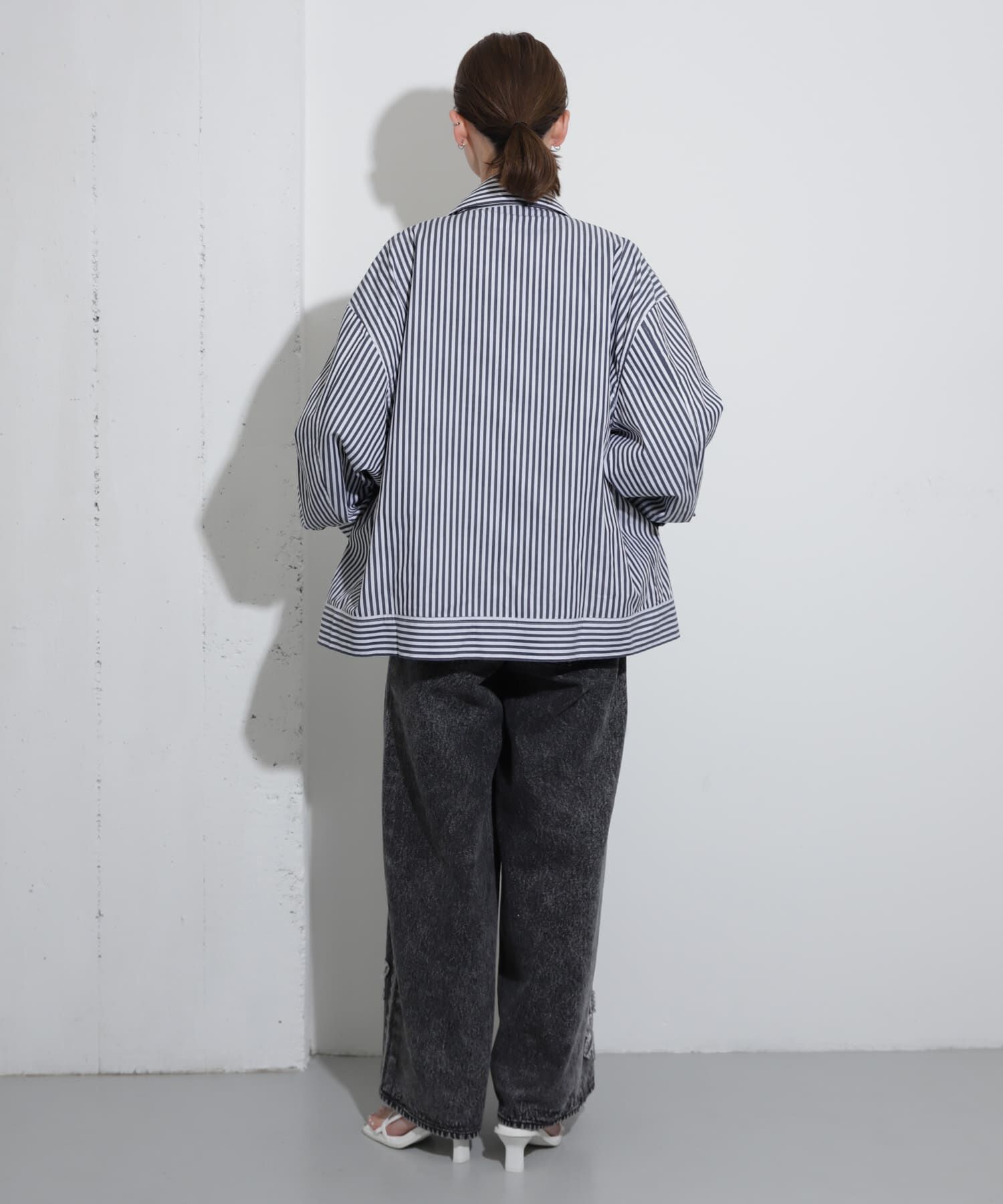 SENSE OF PLACE by URBAN RESEARCH「hxcyyd &times; SOP　ストライプフラワーコサージュシャツブルゾン(UNISEX)」|ブルゾン・スタジャン|
